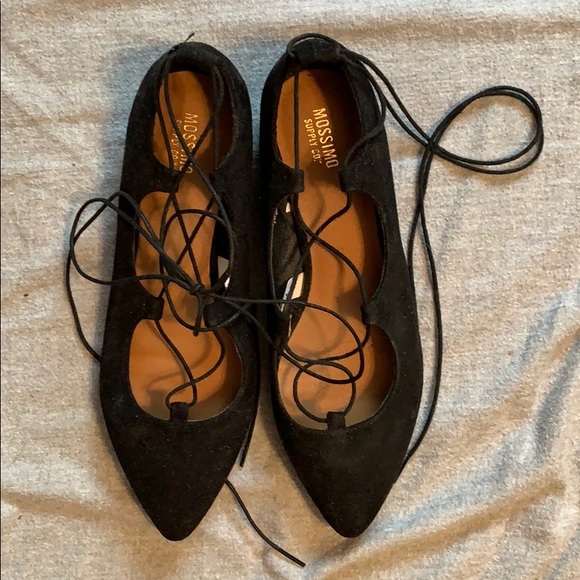 Size 6.5 Mossimo Pointy Toe Lace Up Flats - Picture 2 of 3